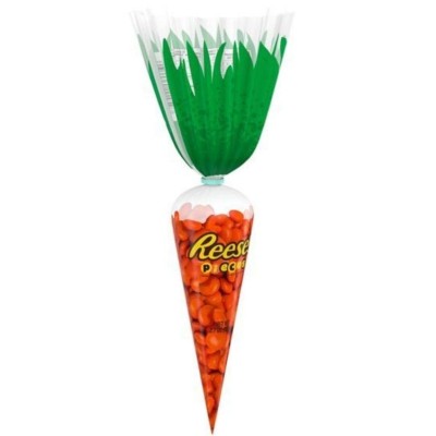 Reese's Pieces Easter Carrots